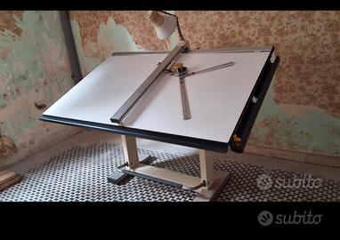 Tavllo /scrivania professionale da architetto!