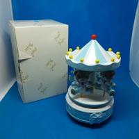 Carillon a forma di giostra con orsetti