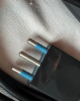 Ciabatta multipresa elettrica