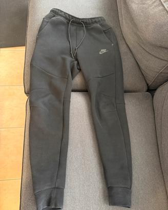 Pantaloni tuta Nike Tech S
