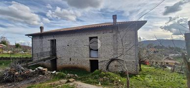 VILLA SINGOLA A FIUGGI