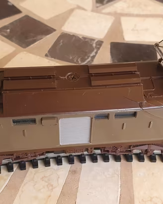 Lima trenini H0 locomotiva FS e424 