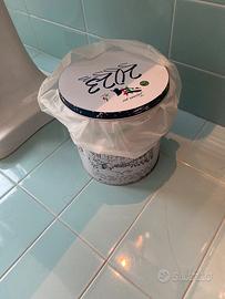 Pattumiera da bagno in latta 2023