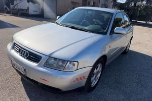 AUDI A3 1.8 turbo 20V cat 3p. Attraction Bellis