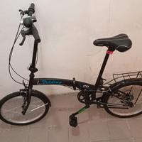 BICICLETTA NUOVA PIEGHEVOLE CON MARCE