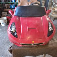 Ferrari giocattolo elettrica