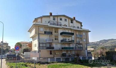 Appartamento garage e 2 posti auto a Martinsicuro