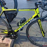 Bici da corsa Focus Cayo