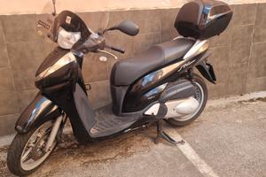HONDA SH 300