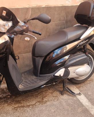 HONDA SH 300