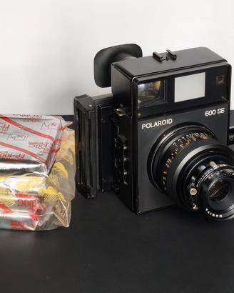 Polaroid 600 SE + 4 Fujifilm Instant SP 100C