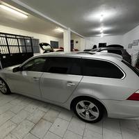 Pellicole per oscuramento vetri auto e possa