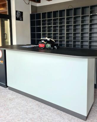 Arredamento completo negozio