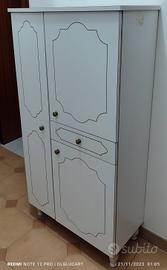 Armadietto portatutto