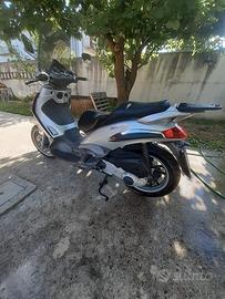 Piaggio Beverly 250