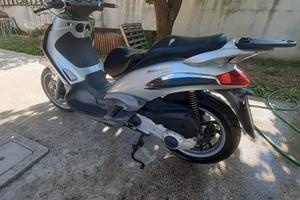 Piaggio Beverly 250