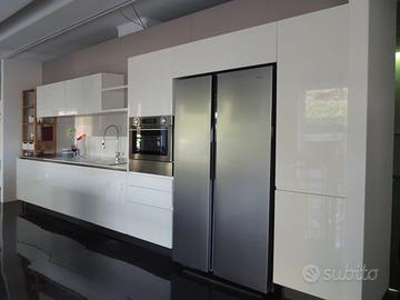 Cucina laccata brillante bianco