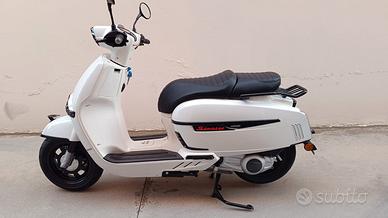 Keeway Sixties 300i km.0 "super "