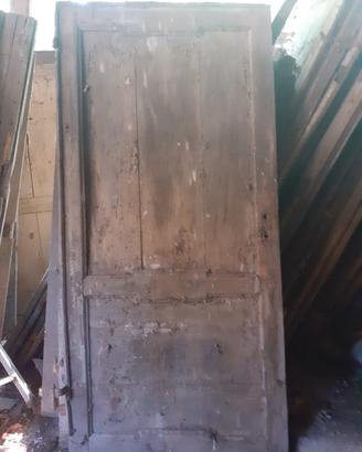 porta vecchia da restaurare 