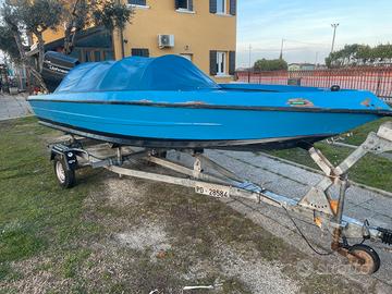 Barca cofano Johnson 737 e carrello