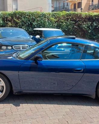 porche 911 Carrera 4