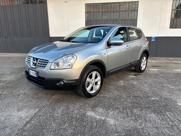 Nissan Qashqai 1.5 dCi.1º proprietario. Garanzia