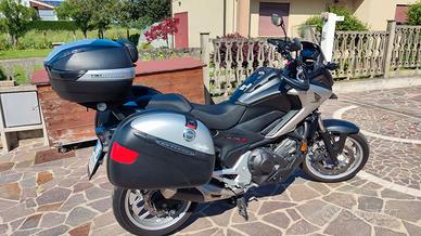 Honda NC 750X - 2016 DCT