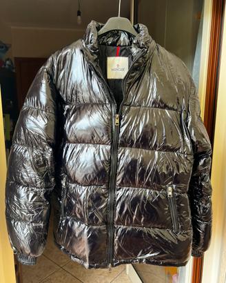Giubbotto Moncler in pelle nero lucido