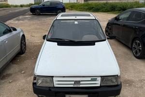 FIAT UNO 1.0 BENZINA – 5 PORTE – MOTORE OK