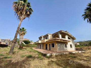 Villa -in costruzione- 475 mq (CANNIZZARO)