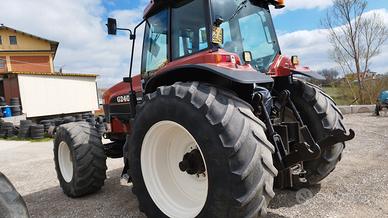 trattore agricolo 