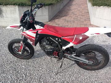 Moto Fantic 125