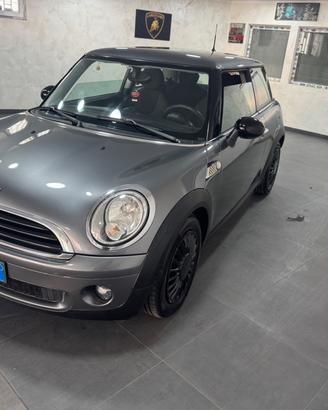 Mini 1.6 16V One (55kW)