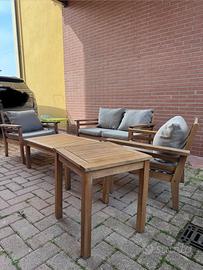 Salottino in legno da esterno