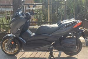 Yamaha XMAX 400