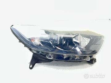 FARO ANTERIORE DESTRO RENAULT Captur Serie 2601050