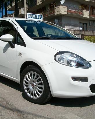 PUNTO 1400 B/GPL AUTOCARRO 4posti N1