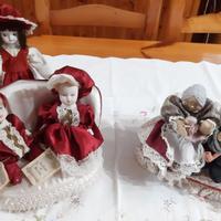 BAMBOLE IN CERAMICA CON DIVANO