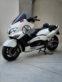 YAMAHA TMAX 500 AKRAPOVIC MALOSSI