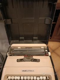 macchina da scrivere olivetti 