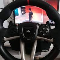 Volante Hori con pedali per ps4 ps5 e pc 