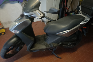 Agility 125cc R16