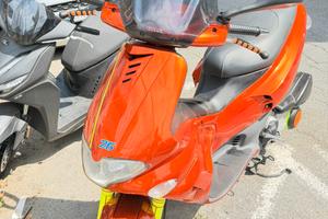 Gilera runner vxr 200 del 2005 restaurato