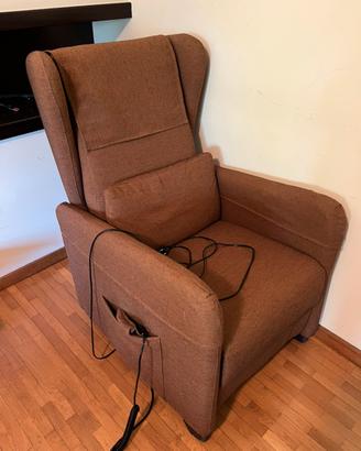 Poltrona elettrica alzapersona e reclinabile