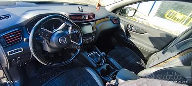 NISSAN QASHQAI BLACK EDITION 