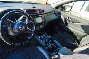 NISSAN QASHQAI BLACK EDITION 