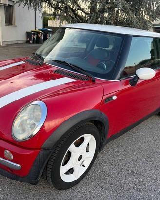 MINI Mini 132,344km 1.6 16V Cooper Stupenda Bell