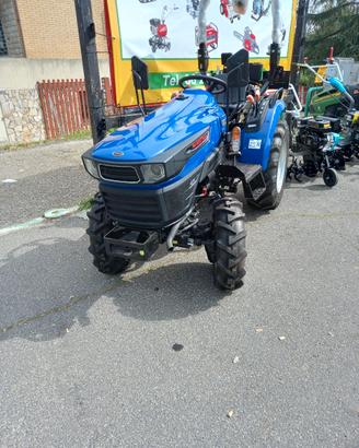 trattore farmatrac 20cv