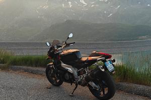 Aprilia RSV + tuono 1000r del 2004