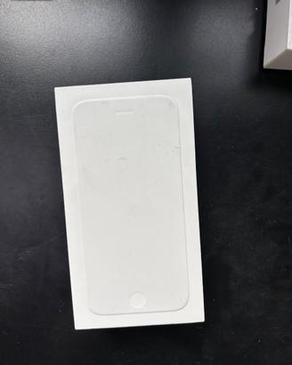 Lotto 2x Apple iPhone 6 – Uno OK + Uno Ricambi